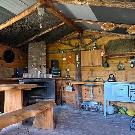 Domki Bialogarda Casa de Férias