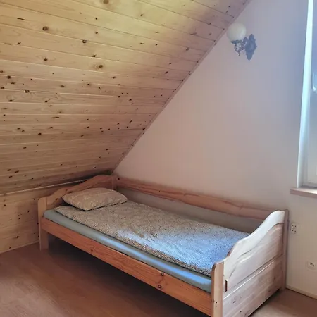 Domki Bialogarda Casa de Férias